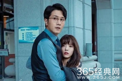 《不期而至》谭深的职业