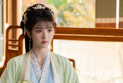 《卿卿日常》李薇真实身份