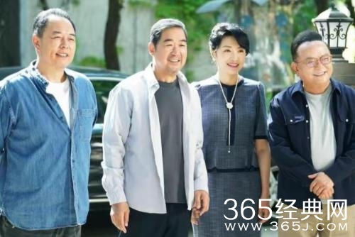 《老家伙》定档2023年，张国立、张铁林、王刚铁三角再度重聚