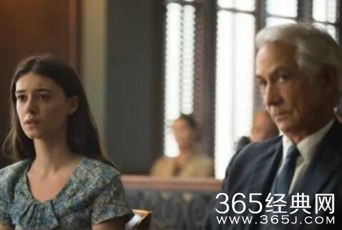 《沼泽深处的女孩》律师和基娅关系