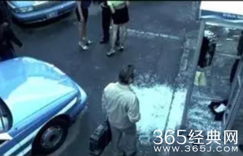 《狙击电话亭》电影解说文案