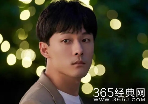 《我们的当打之年》杜秉文家世