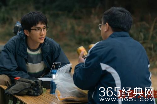 《县委大院》今晚大结局 胡歌吴越张新成传递基层工作“接力棒”