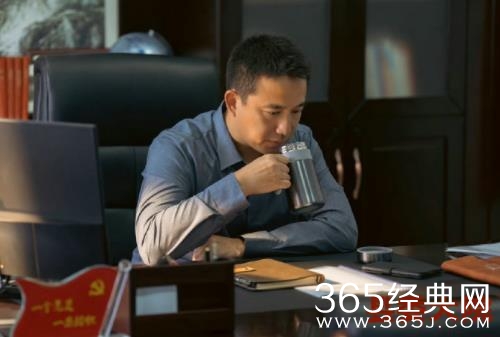 《县委大院》今晚大结局 胡歌吴越张新成传递基层工作“接力棒”