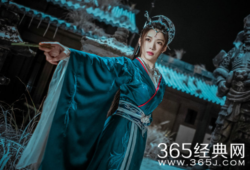 柯乃予《少年歌行》热播   月姬造型还原动漫打戏霸气飒爽