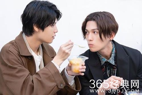 《美丽的他》更新时间