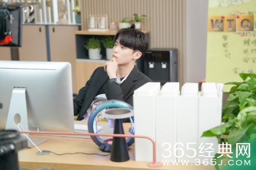 《今日宜加油》白马帅身份