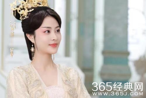 古装神话剧《星落凝成糖》热播