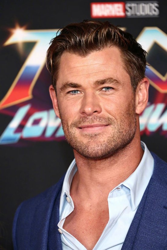 雷神“锤哥”被查出有患阿尔茨海默症倾向，暂时息影