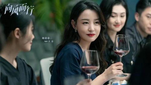 《向风而行》观众最喜欢的10位角色排名：程霄没上榜，第一最浪漫