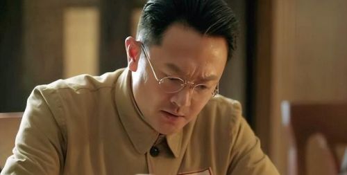 《破晓东方》潘汉年：陈老总怒批不可饶恕，高层的结论是不可再信