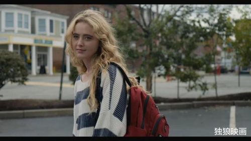 一口气放出十集，网飞再出顶级美剧《奇异镇》