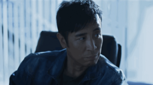 《三体》首播原著党点赞，于和伟演出史强痞味