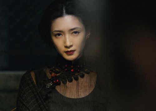 《无名》周迅打了多少年轻女演员的脸？给你们看看啥叫女人