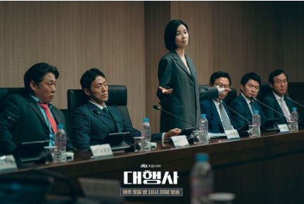 《代理公司》李宝英职场复仇收视率屡创新高，力压同时段《浪漫速成班》