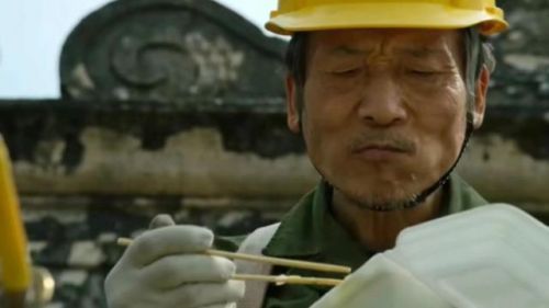 《狂飙》的导演是如何拍穷人的，中国的导演们好好看看