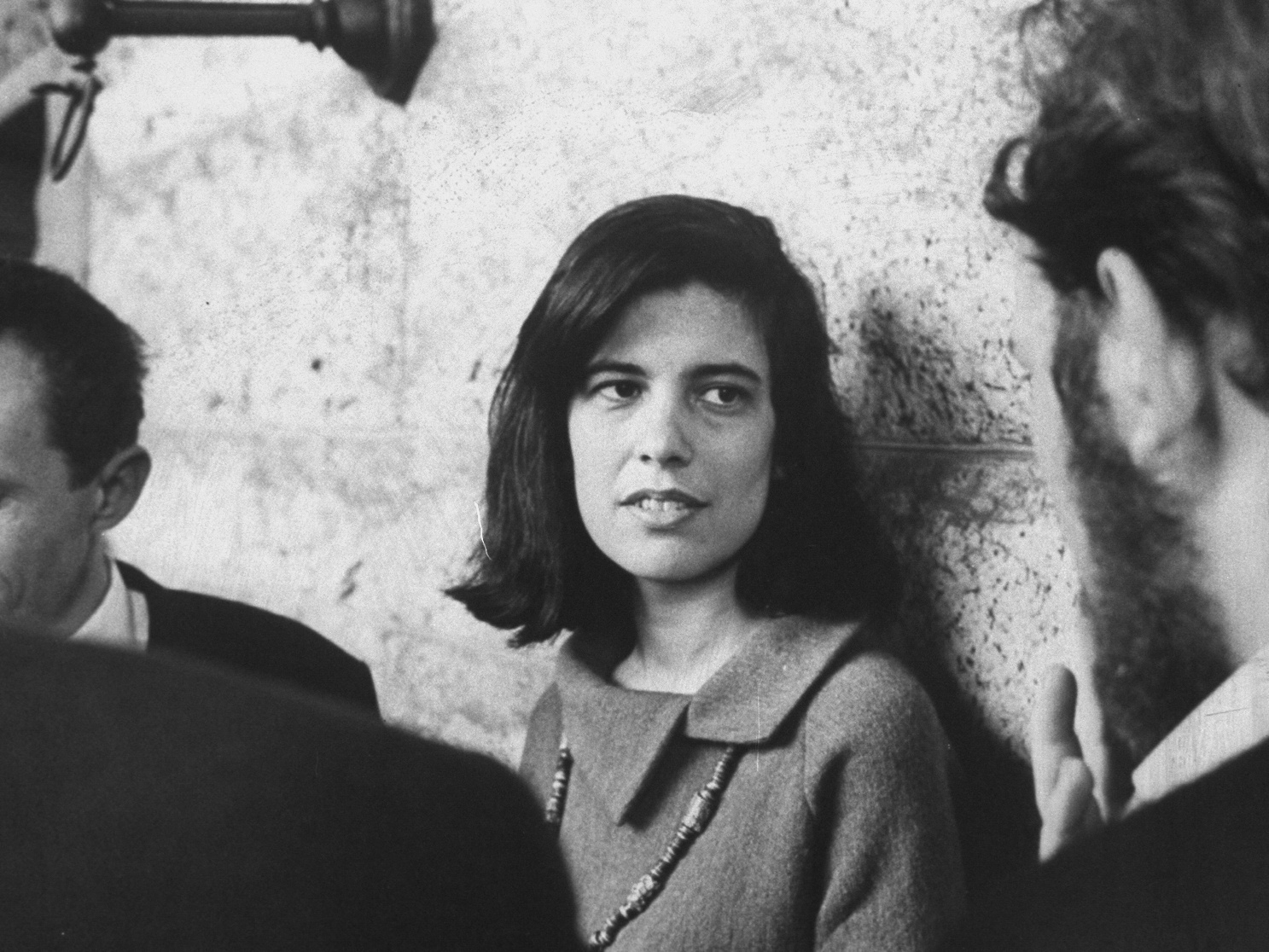 克里斯汀·斯图尔特再演传记片 将出演苏珊·桑塔格