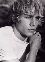 罗利·安特罗伯斯