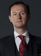 麦考夫·福尔摩斯