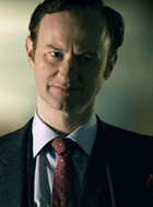 麦考夫·福尔摩斯