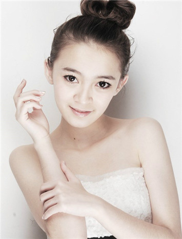 阿孜古丽·尼加提