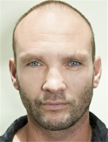 安德鲁·霍华德