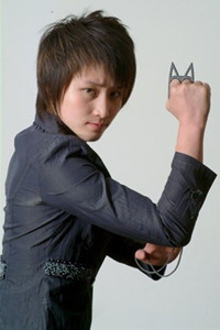 佟莉--“蛟龙突击队”机枪手