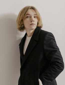 浴室墙上的字分集剧情