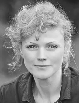 彼铁卢分集剧情