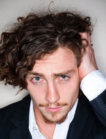 亚伦·泰勒-约翰逊