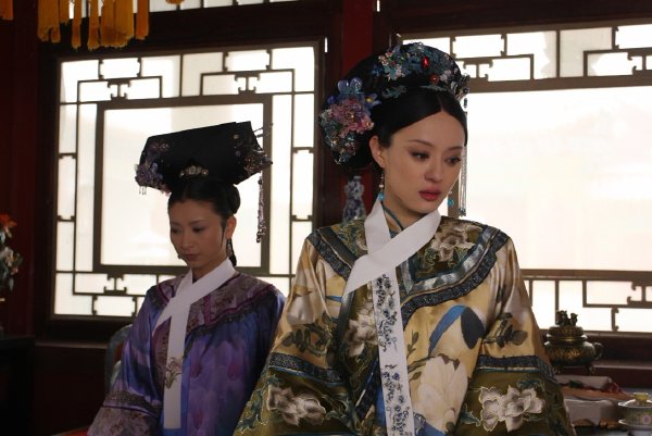 甄嬛传甄嬛华妃皇后剧照