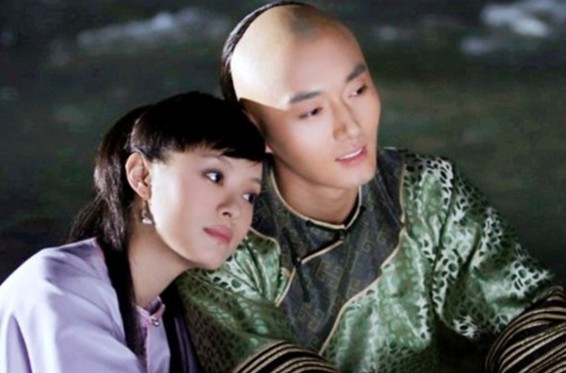 甄嬛传甄嬛华妃皇后剧照