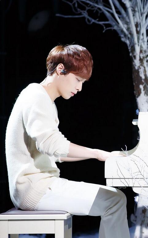 绵羊兴张艺兴帅气呆萌文艺范十足