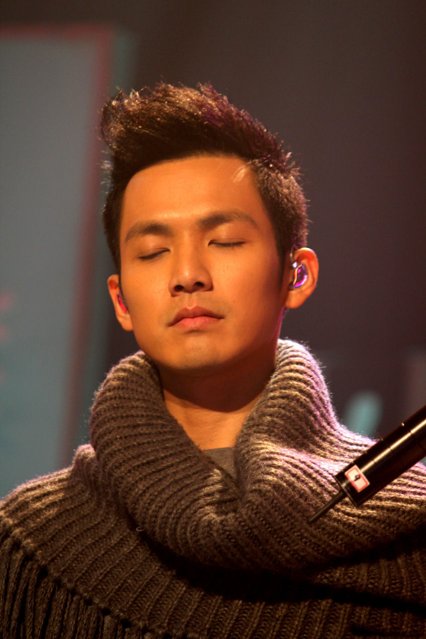 小太阳钟汉良尽显鲜肉本性