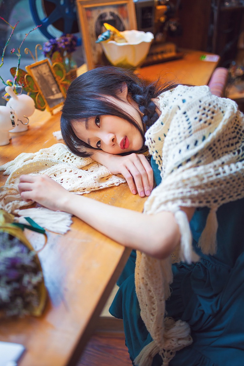 马尾辫美女清纯写真