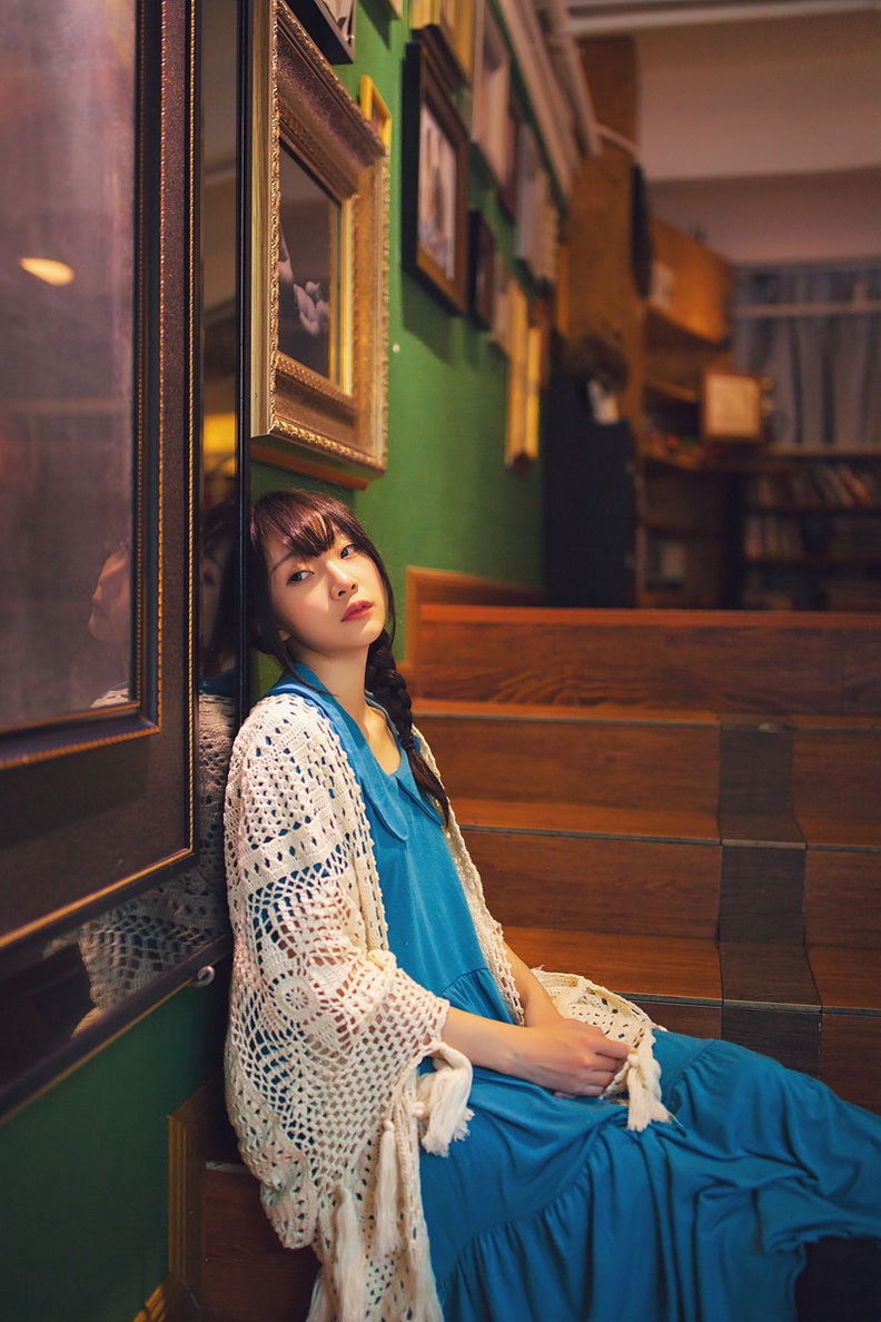 马尾辫美女清纯写真