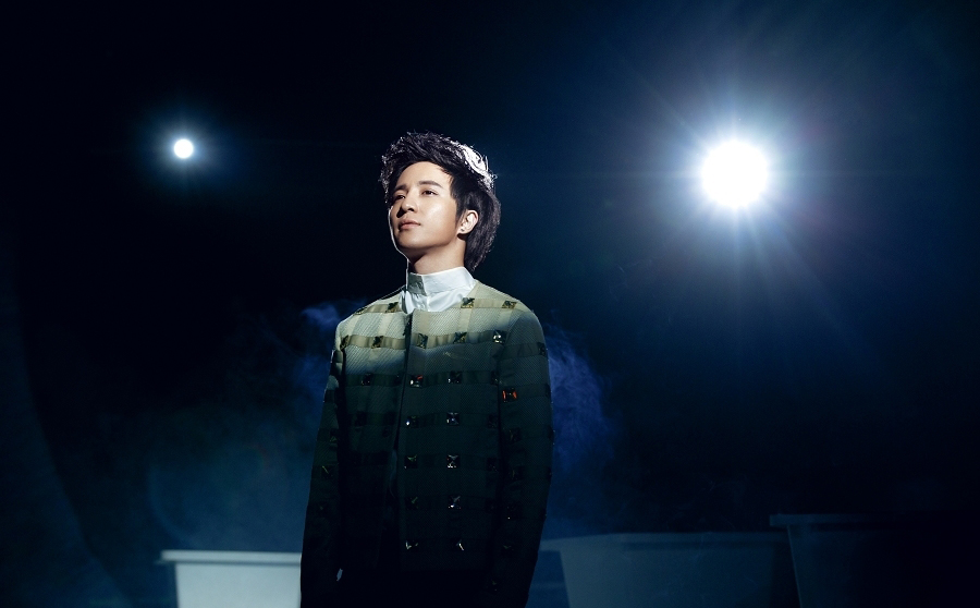 薛之谦帅气写真高清图