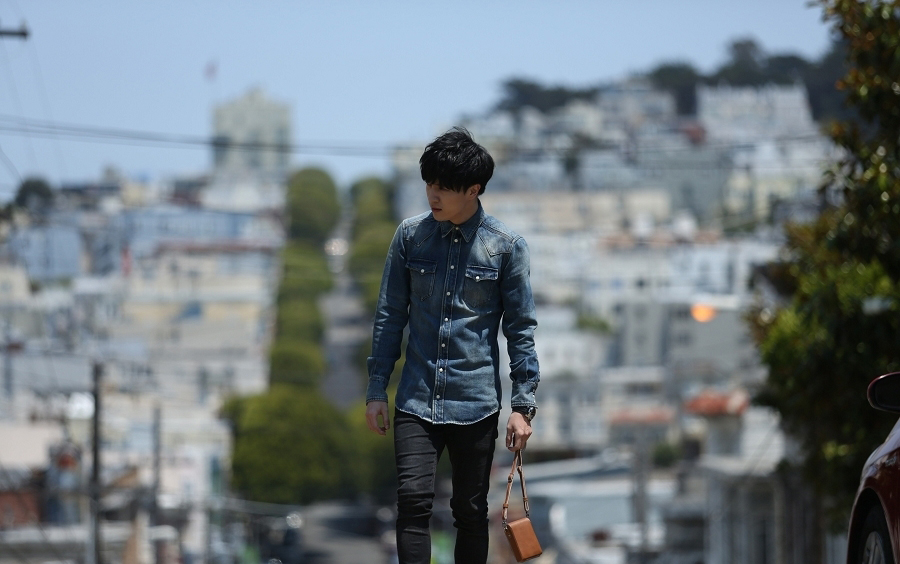 薛之谦帅气写真高清图