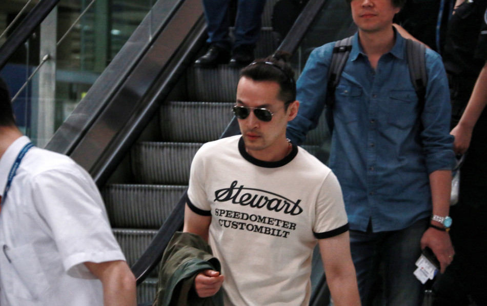 胡歌图片最帅图片 胡歌扎小辫德国参加袁弘婚礼