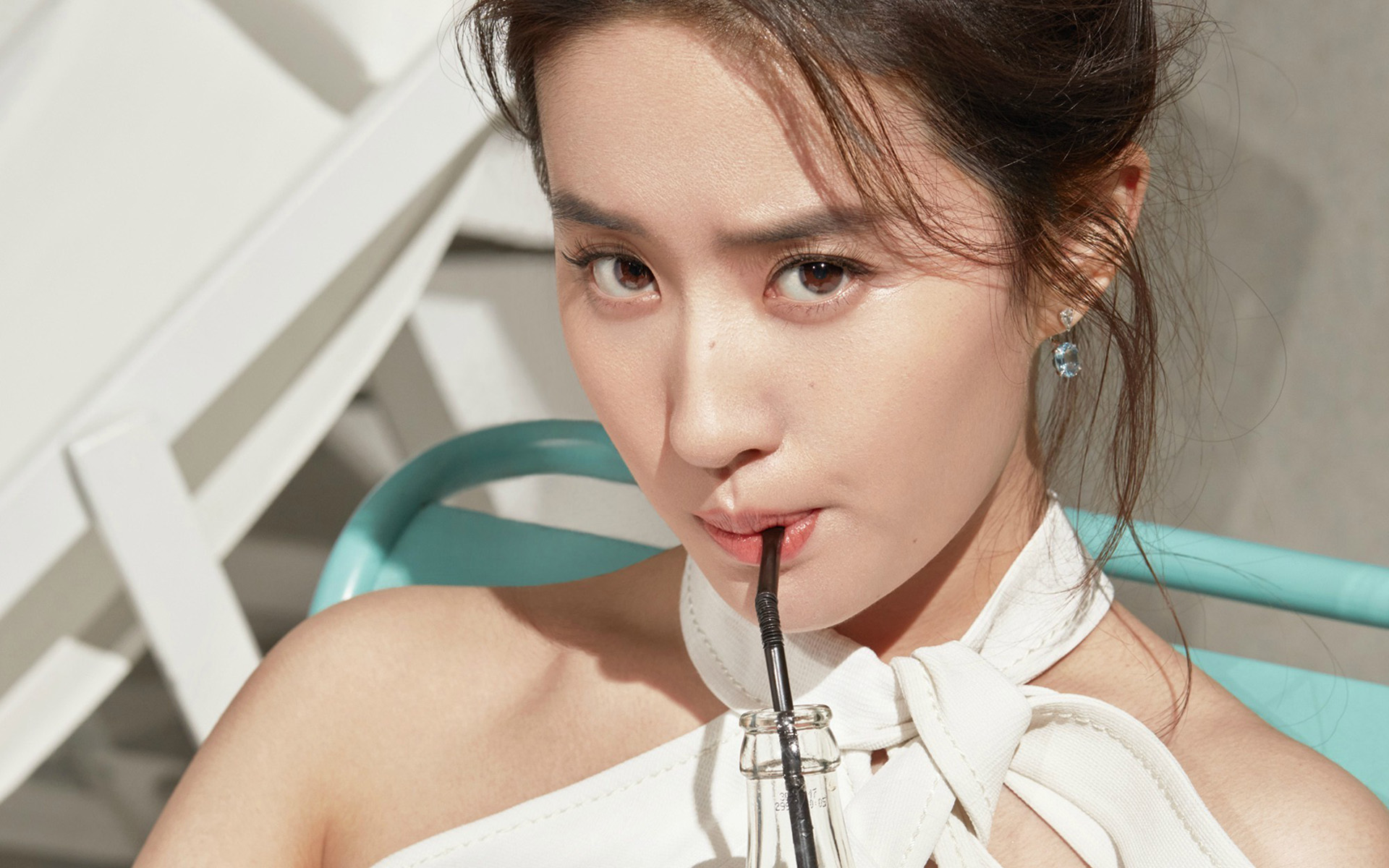 好看到哭的刘亦菲时尚写真