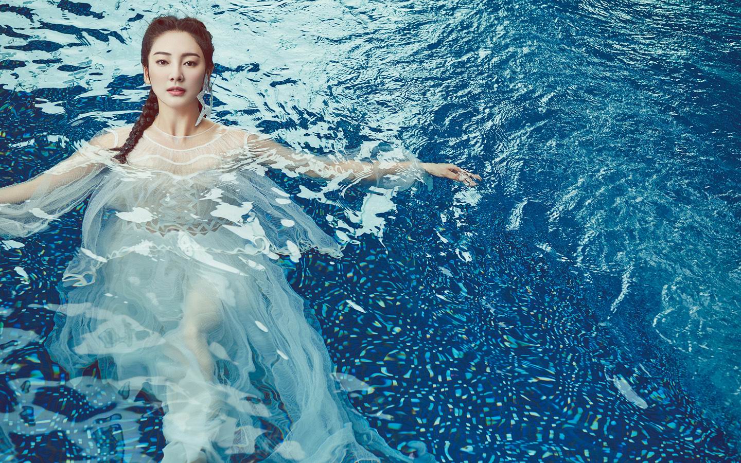 性感美女张雨绮高清写真