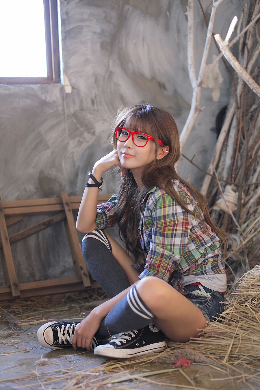 青春妹子大秀性感白嫩美腿