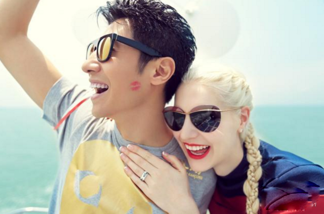 撒贝宁与李白婚纱照曝光