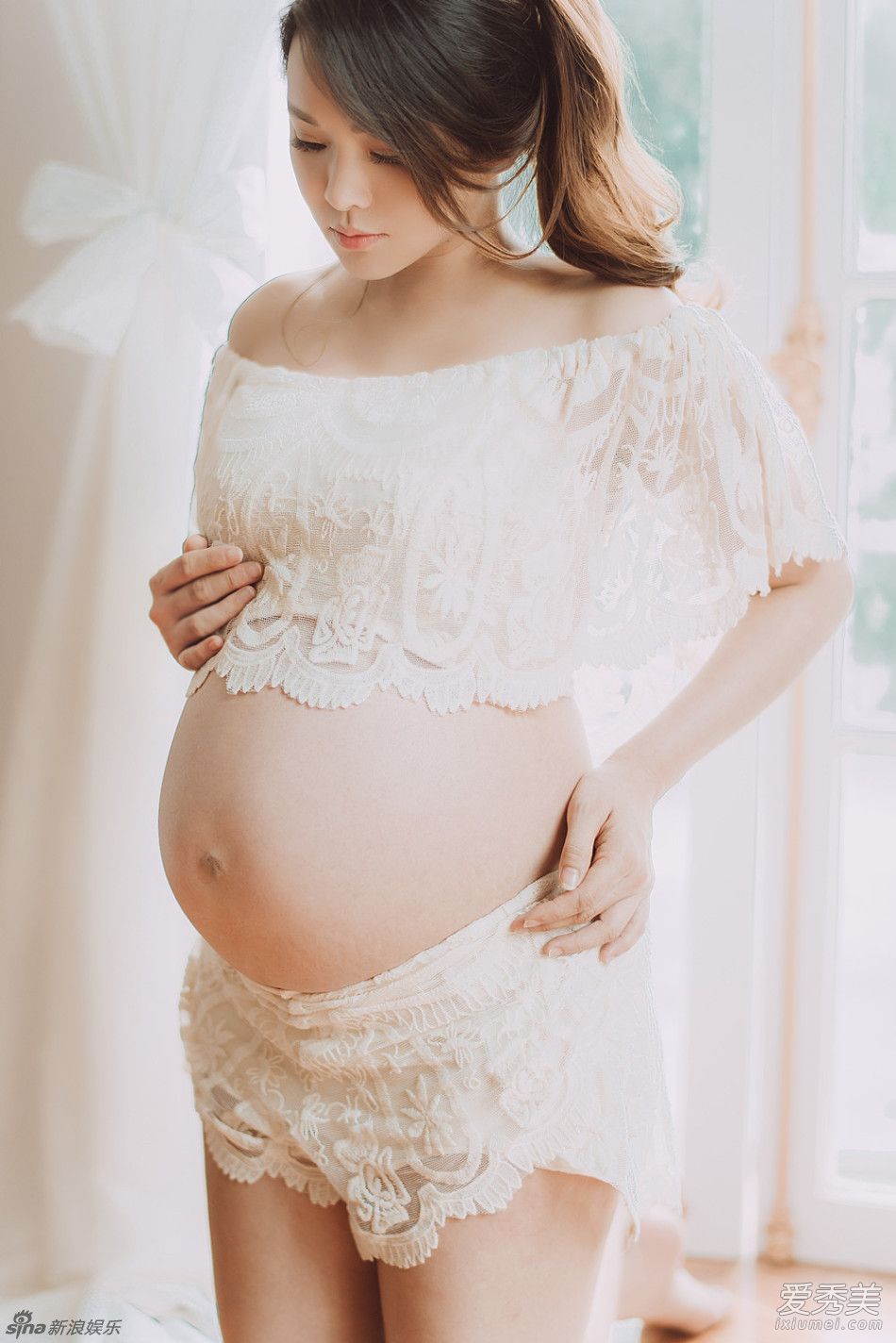 伊能静大肚登封面 微笑甜美流露幸福感