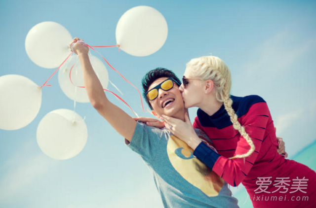 撒贝宁与李白婚纱照曝光