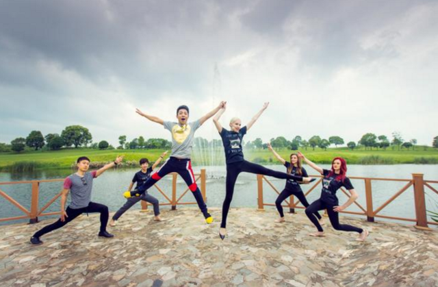 撒贝宁与李白婚纱照曝光