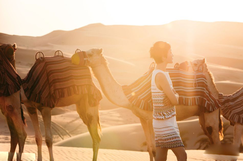 周迅沙漠大片曝光