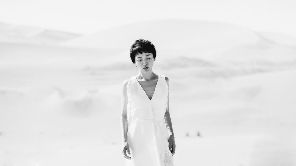 周迅沙漠大片曝光