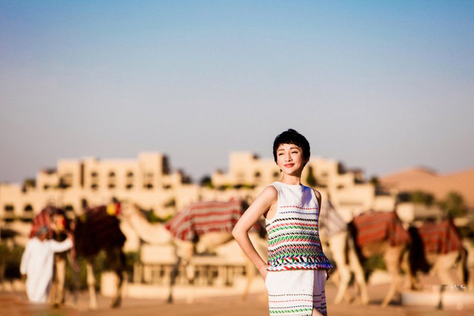 周迅沙漠大片曝光