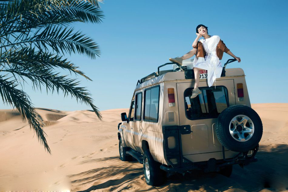 周迅沙漠大片曝光